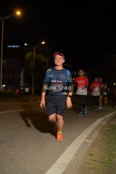 Runner Photo 1755801