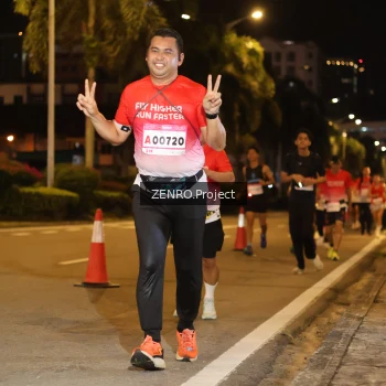 Runner Photo 1756008