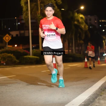 Runner Photo 1756080