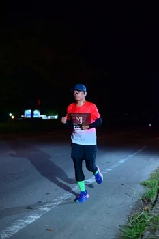 Runner Photo 1756135