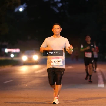 Runner Photo 1756151