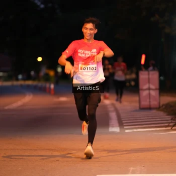Runner Photo 1756171