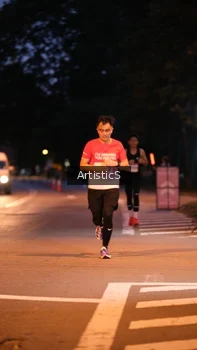Runner Photo 1756187
