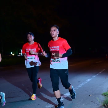 Runner Photo 1756273