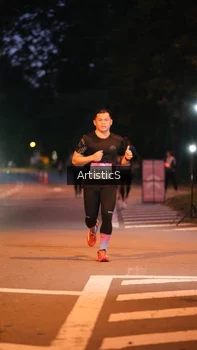 Runner Photo 1756283