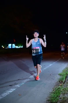 Runner Photo 1756309