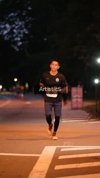 Runner Photo 1756350