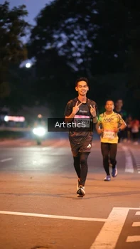 Runner Photo 1756378