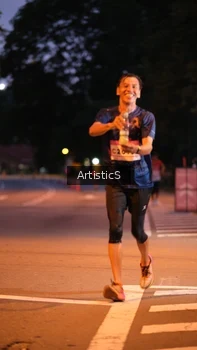 Runner Photo 1756402