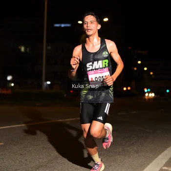 Runner Photo 1756412