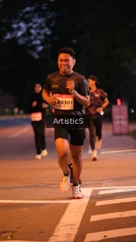 Runner Photo 1756431