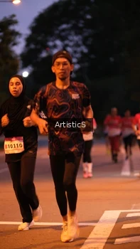 Runner Photo 1756434