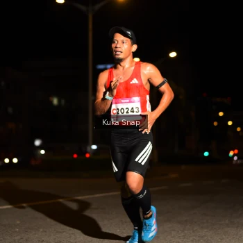 Runner Photo 1756613