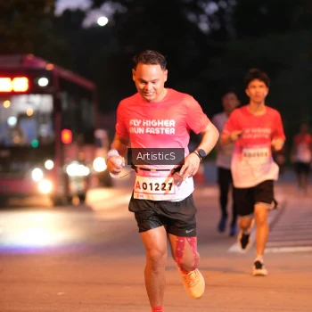 Runner Photo 1756622