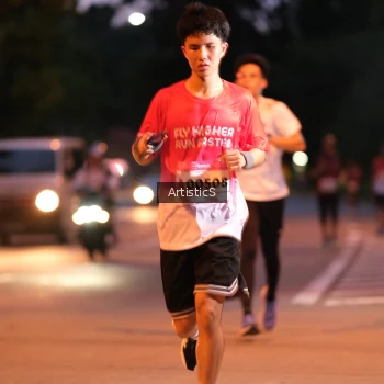Runner Photo 1756634
