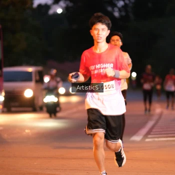 Runner Photo 1756637