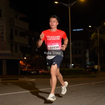 Runner Photo 1756649