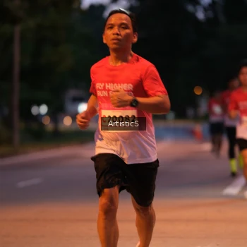 Runner Photo 1756808