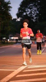 Runner Photo 1756823