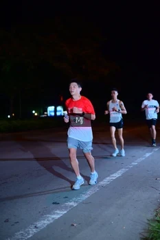 Runner Photo 1756846