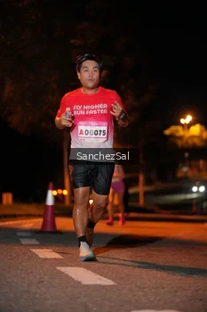 Runner Photo 1756852
