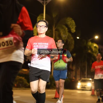 Runner Photo 1756934
