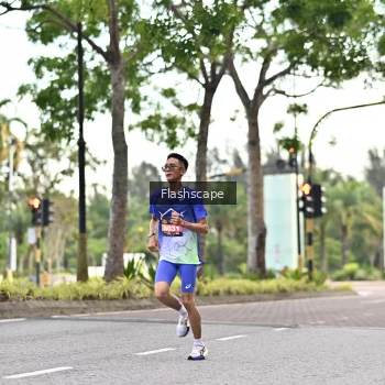 Runner Photo 1756993