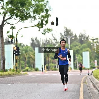 Runner Photo 1757042