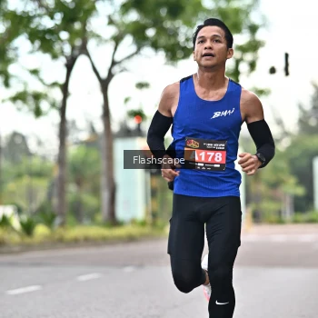 Runner Photo 1757112