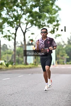 Runner Photo 1757162