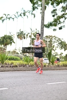 Runner Photo 1757196