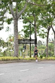 Runner Photo 1757293