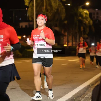 Runner Photo 1757440