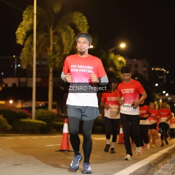 Runner Photo 1757529