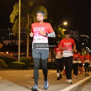 Runner Photo 1757540