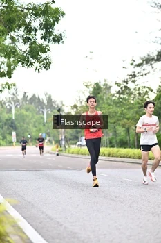 Runner Photo 1757574