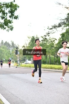 Runner Photo 1757579