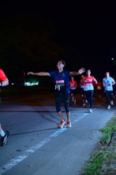 Runner Photo 1757599