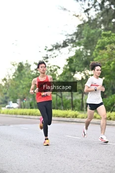 Runner Photo 1757618