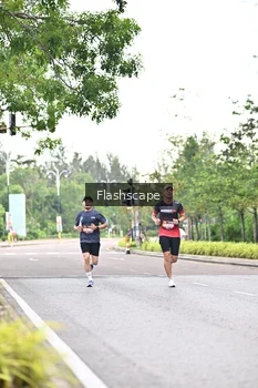 Runner Photo 1757695