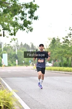 Runner Photo 1757737