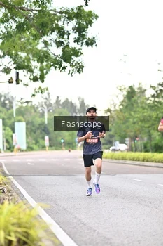 Runner Photo 1757742