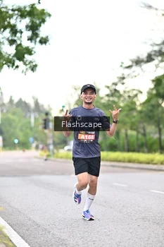 Runner Photo 1757767