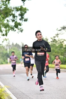 Runner Photo 1757881