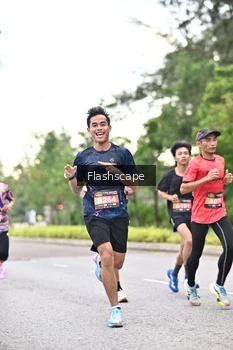 Runner Photo 1757937