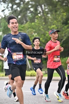 Runner Photo 1757960