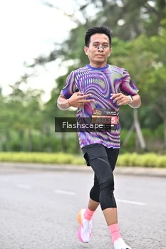 Runner Photo 1757978