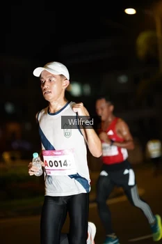 Runner Photo 1757987