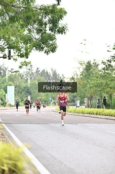 Runner Photo 1758026
