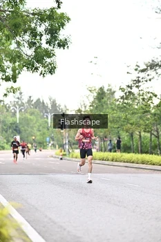 Runner Photo 1758061